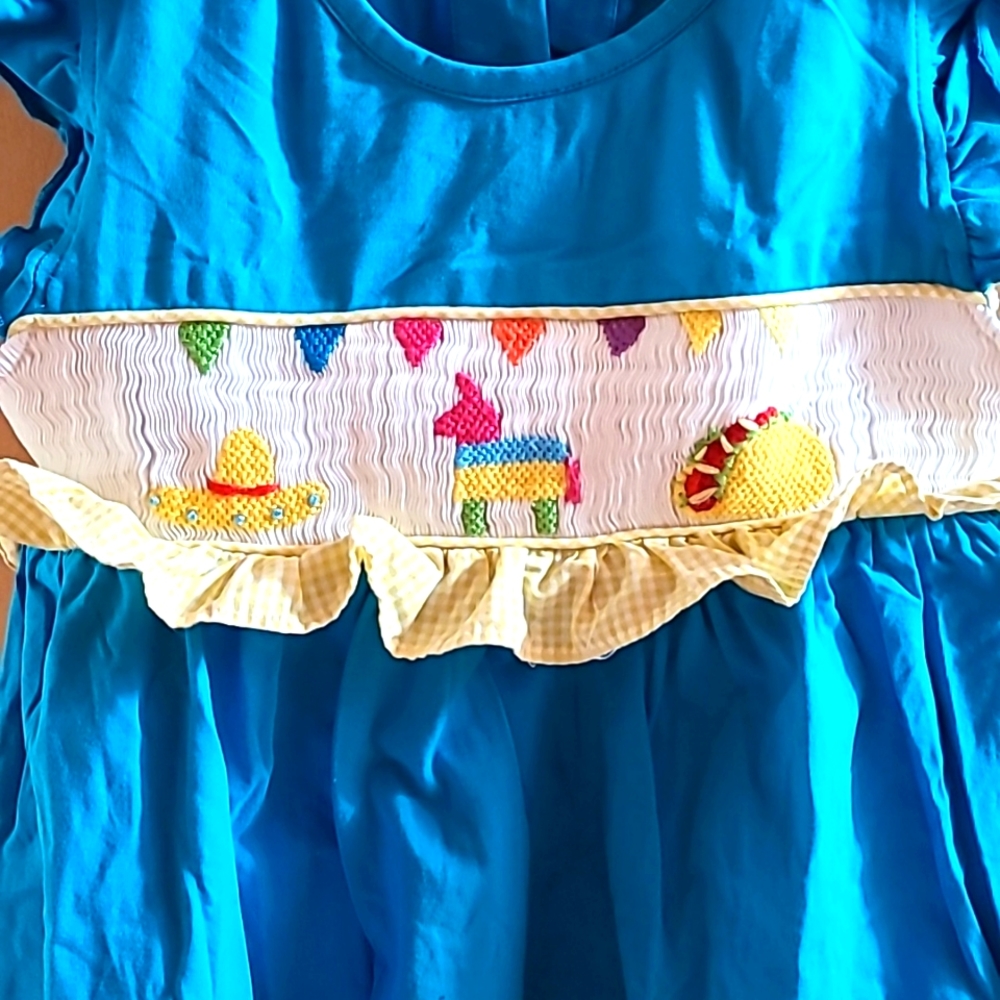 Fiesta Short Set - Picture 2 of 3